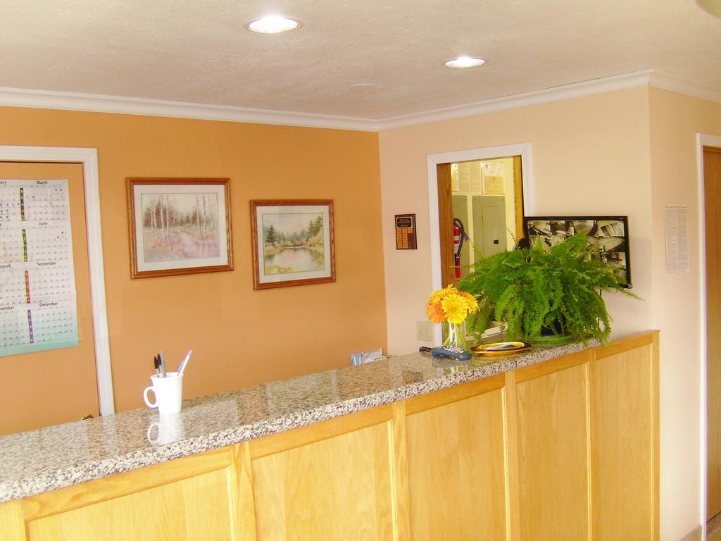 Stagecoach Inn Motel Molalla Екстер'єр фото