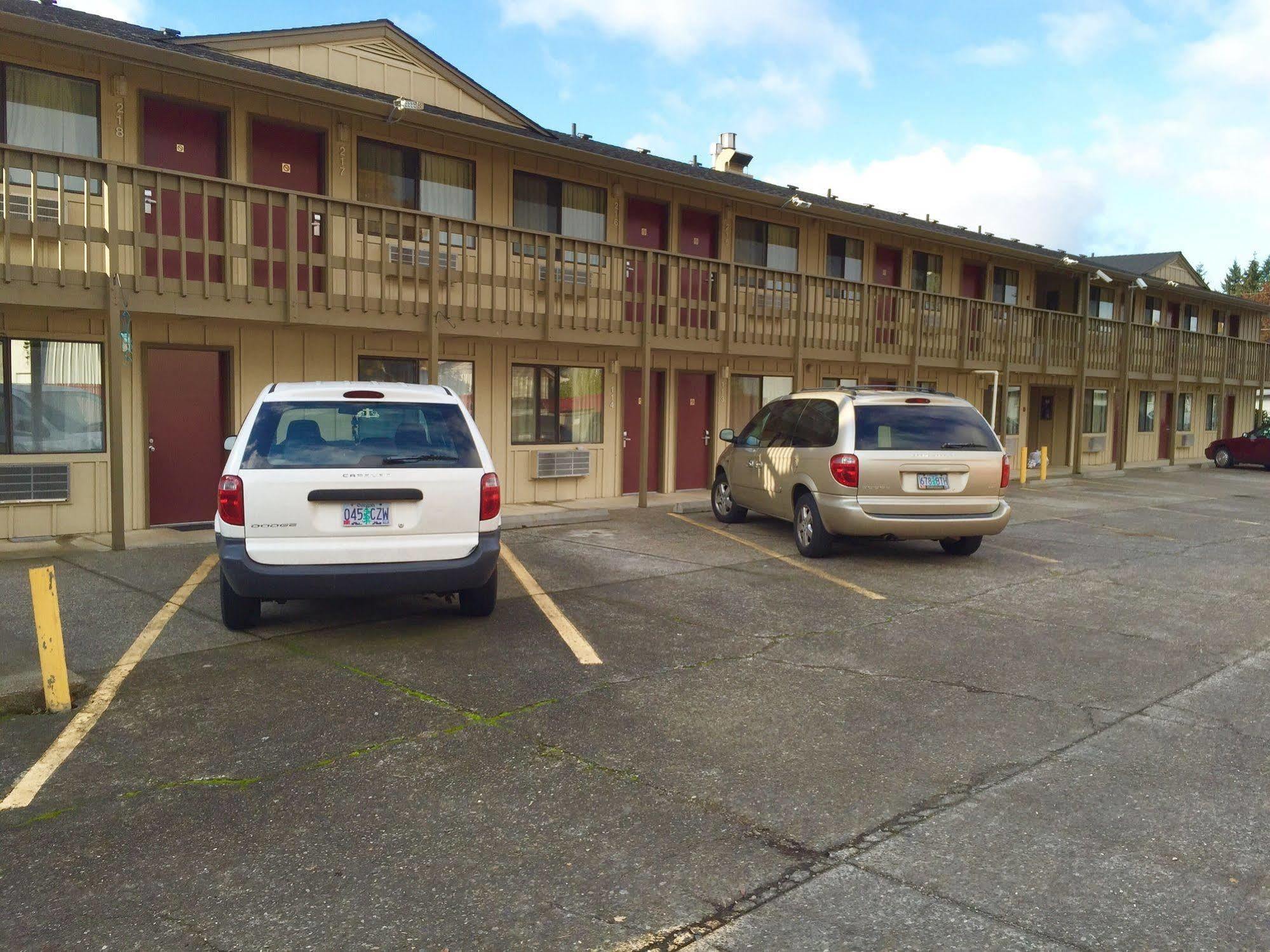 Stagecoach Inn Motel Molalla Екстер'єр фото